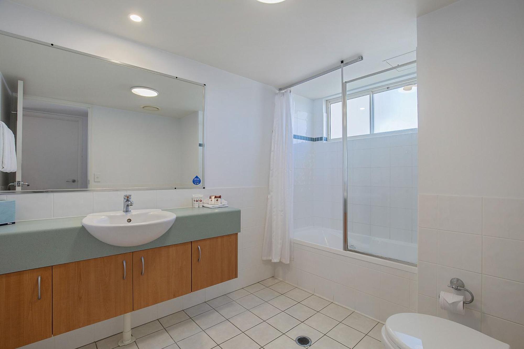 Club Wyndham Kirra Beach Gold Coast Exterior photo